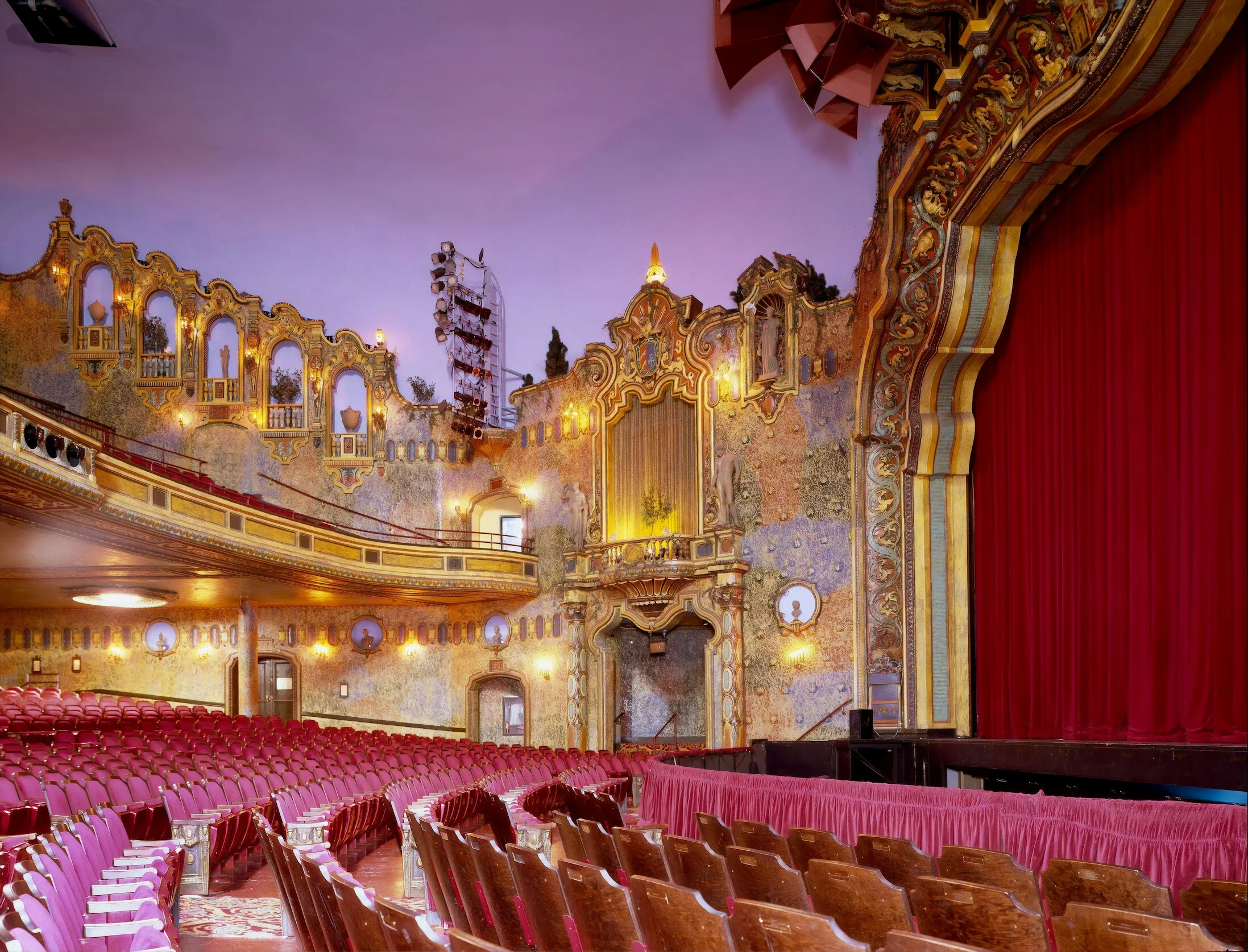 Image of a theatre.